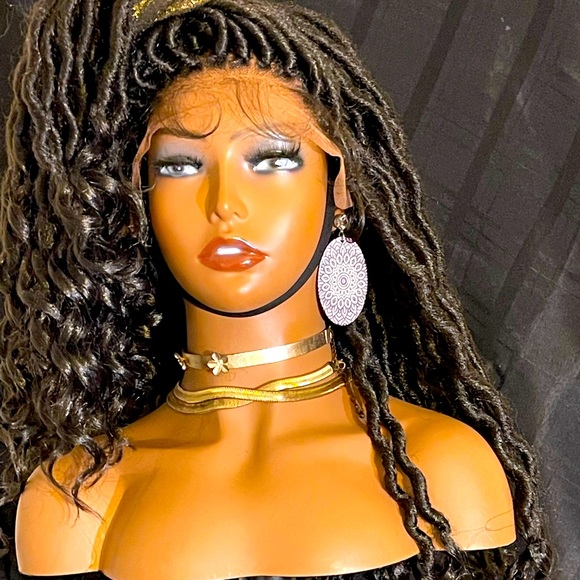 ⭐️⭐️BEAUTIFUL AND SOFT DREADLOCK WIG⭐️⭐️ - Picture 5 of 11